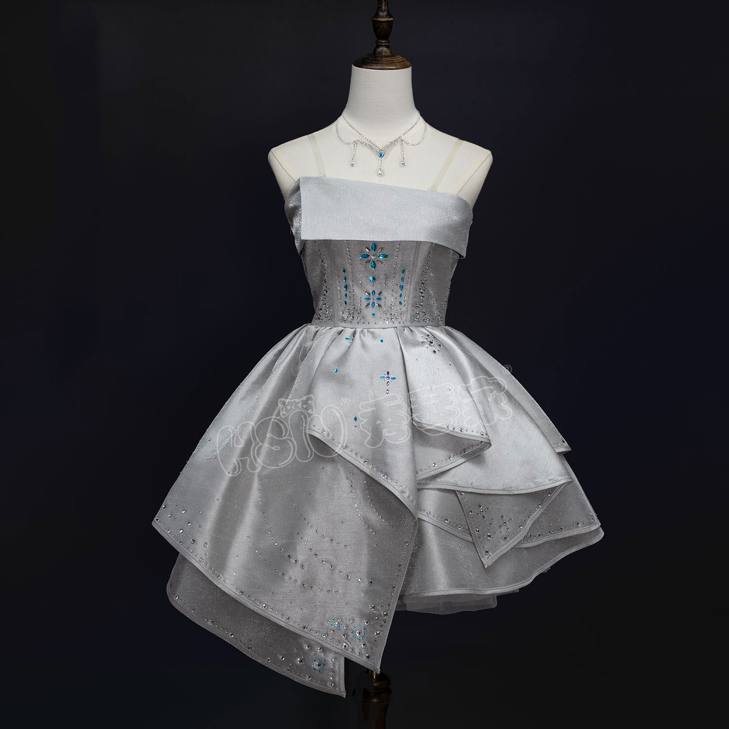 Kostum Pemburu Wanita Cosplay  - Anime Cosplay Outfits Female ulasan dan harga